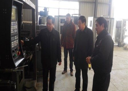 棗陽市科技局駱局長(zhǎng)新春調(diào)研德宜智公司